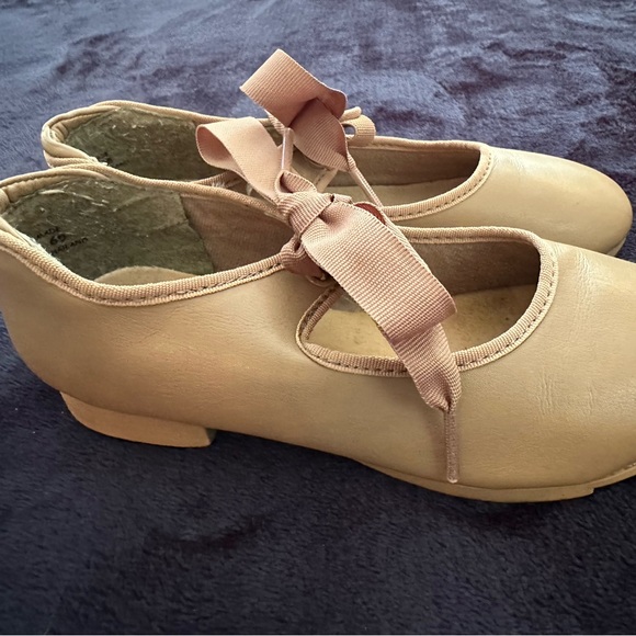 Capezio Tan Tap Shoes with Ribbon - Picture 2 of 8